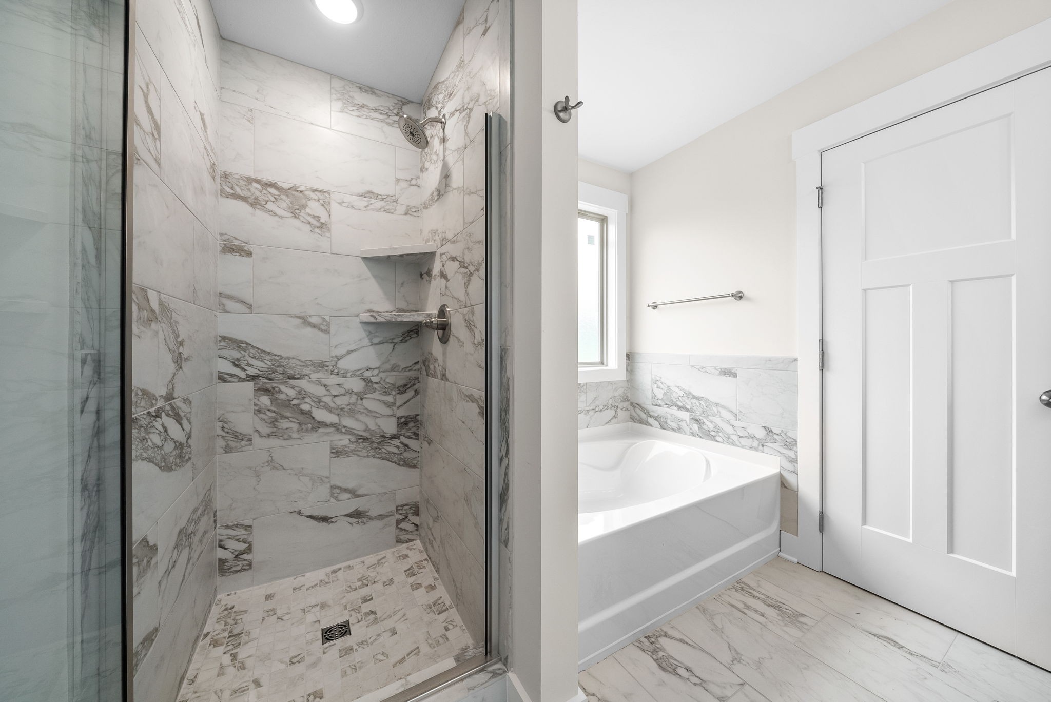 1928 Flats Road Cunningham, TN 37052 - Photo 29 of 49 a bathroom with a bathtub and shower