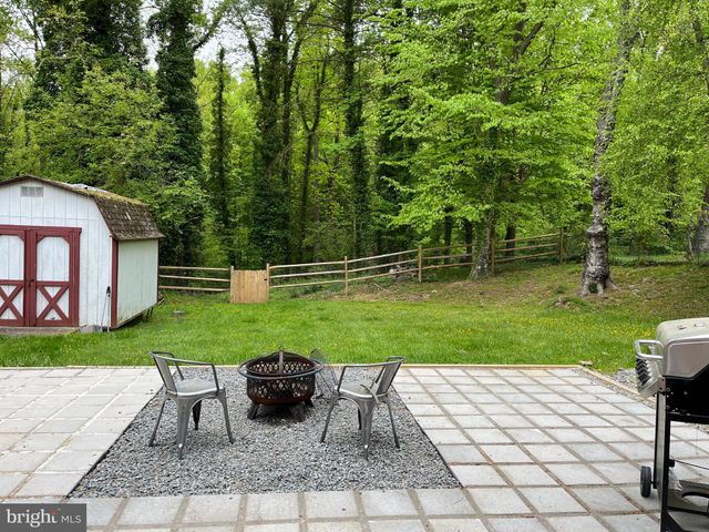 $464,000 | 14520 Del Mar Drive, Woodbridge, VA 22193