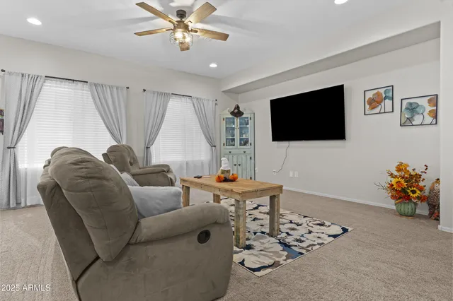 $349,900 | 6454 West Pleasant Oak Court, Florence, AZ 85132