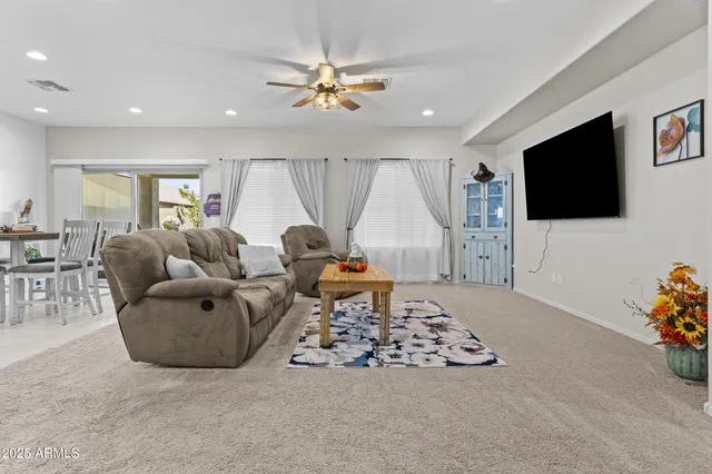 $349,900 | 6454 West Pleasant Oak Court, Florence, AZ 85132