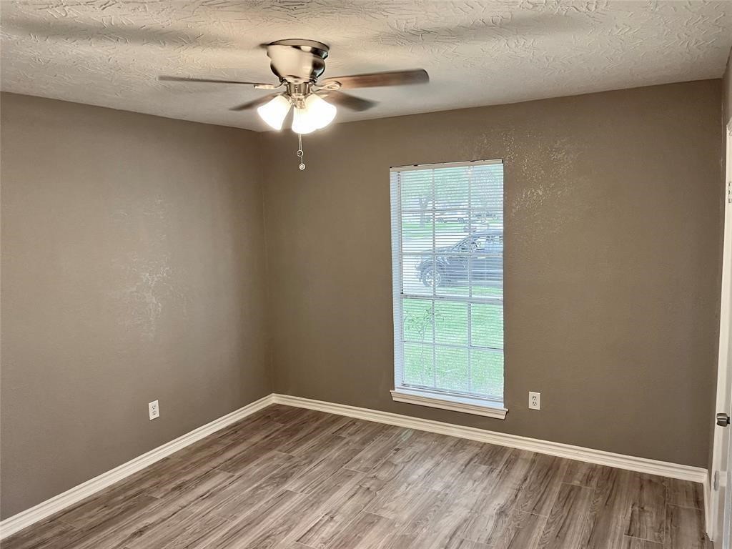 1604 Broken Arrow Street Baytown, TX 77521 - Photo 13 of 23