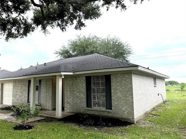$2,100 | 1604 Broken Arrow Street, Baytown, TX 77521