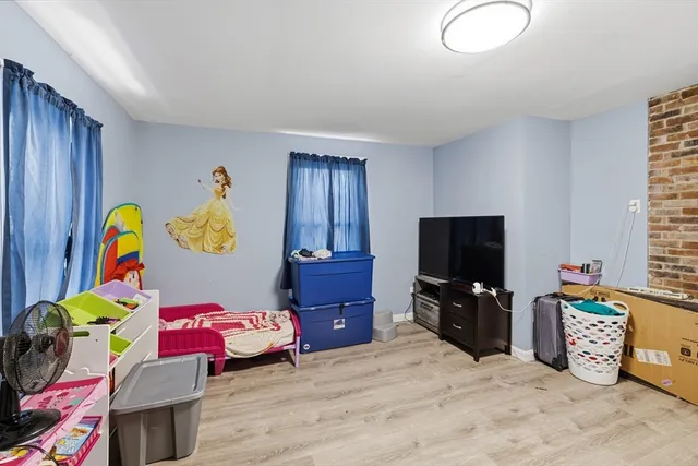 $419,900 | 102 Acushnet Avenue, New Bedford, MA 02740