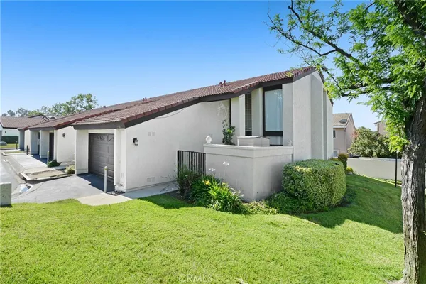 $2,995 | 1560 Corte Caballo, Upland, CA 91786