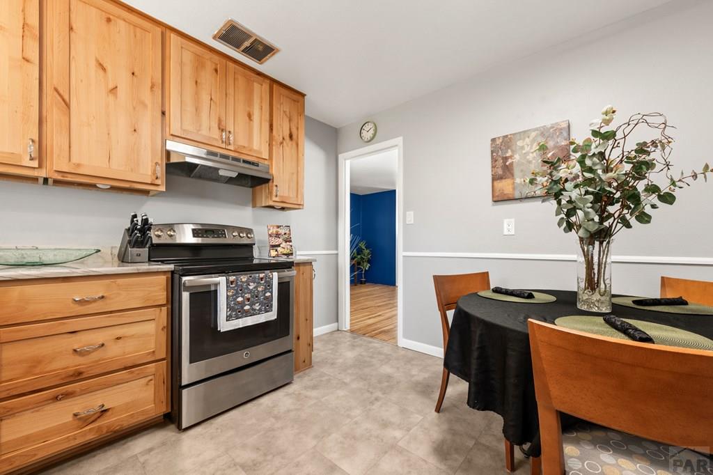 26 Scotland Road Pueblo, CO 81001 - Photo 11 of 29