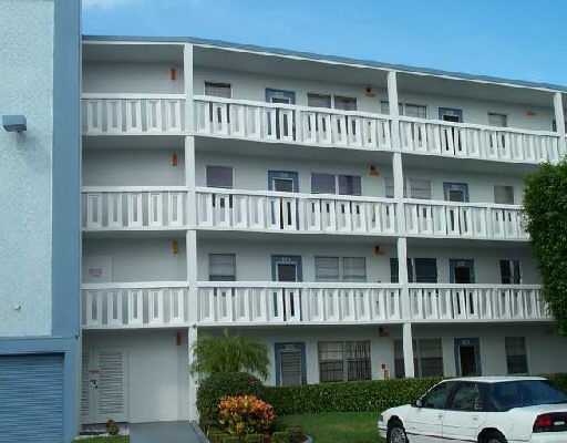 4042 Exeter C, Unit 4042C Boca Raton, FL 33434 - Photo 1 of 1 Primary Photo