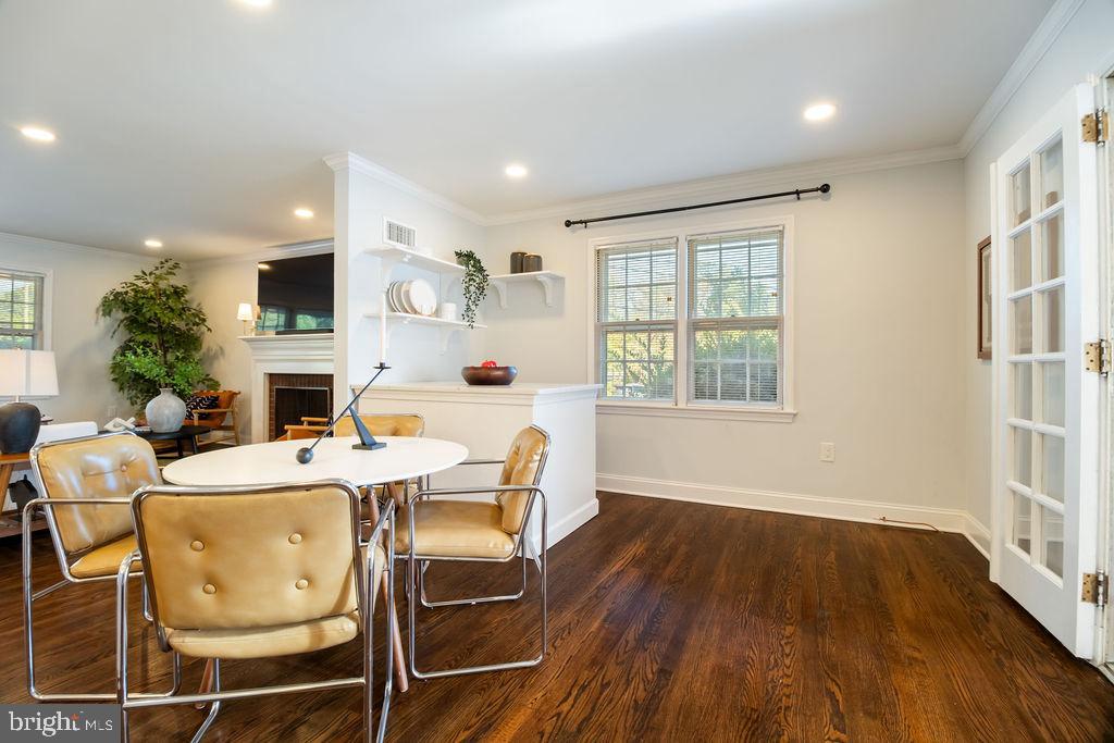3100 North Glebe Road Arlington, VA 22207 - Photo 13 of 101 a view of a dining room with furniture window and wooden floor