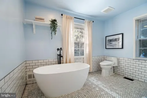 $1,500,000 | 3100 North Glebe Road, Arlington, VA 22207