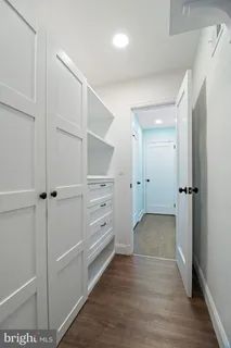 $1,500,000 | 3100 North Glebe Road, Arlington, VA 22207