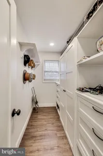 $1,500,000 | 3100 North Glebe Road, Arlington, VA 22207