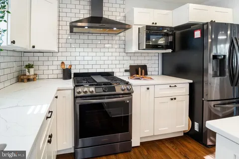 $1,500,000 | 3100 North Glebe Road, Arlington, VA 22207