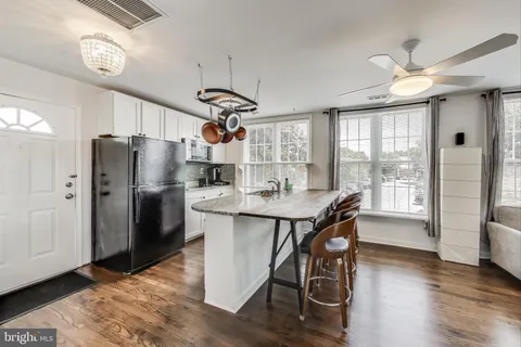 $1,500,000 | 3100 North Glebe Road, Arlington, VA 22207