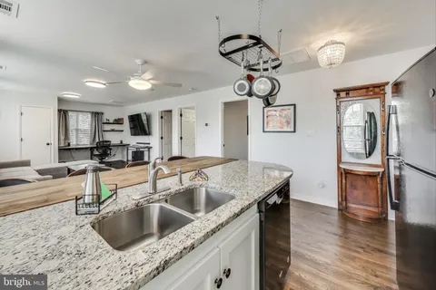 $1,500,000 | 3100 North Glebe Road, Arlington, VA 22207