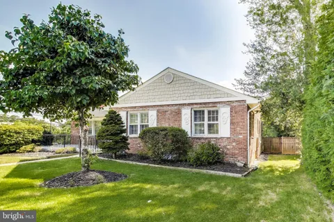 $1,500,000 | 3100 North Glebe Road, Arlington, VA 22207