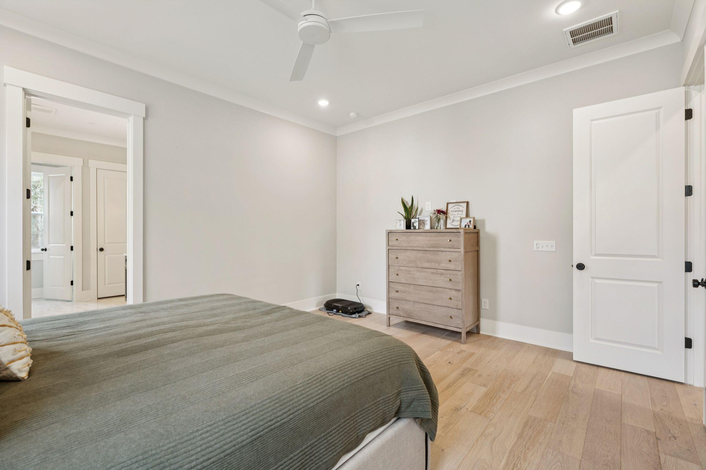 964 Pine Hollow Road Mount Pleasant, SC 29464 - Photo 41 of 80 964PineHollowRd-KeenEyeMarketing-035