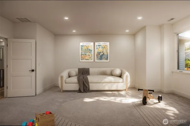 $4,648,800 | 1588 102nd Avenue Northeast, Bellevue, WA 98004