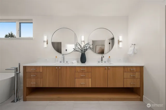 $4,648,800 | 1588 102nd Avenue Northeast, Bellevue, WA 98004