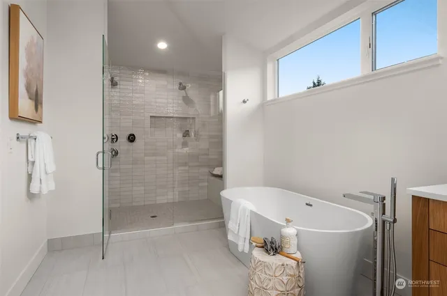 $4,648,800 | 1588 102nd Avenue Northeast, Bellevue, WA 98004