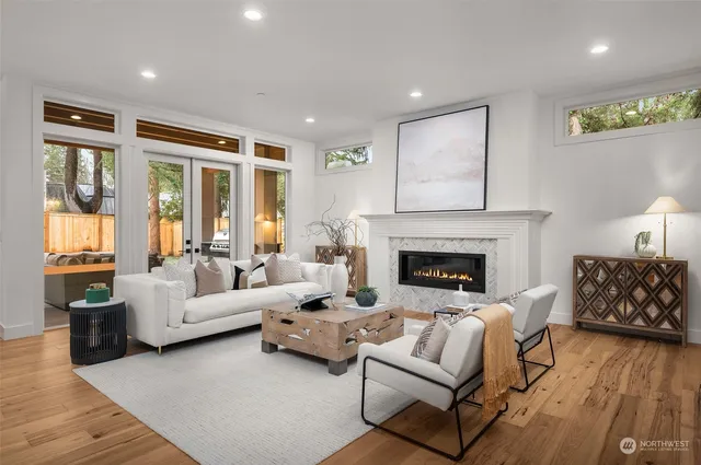 $4,648,800 | 1588 102nd Avenue Northeast, Bellevue, WA 98004