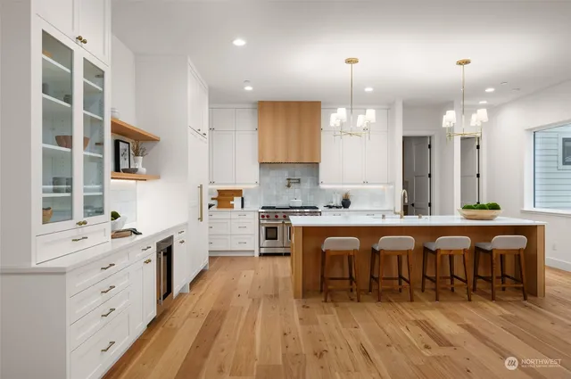 $4,648,800 | 1588 102nd Avenue Northeast, Bellevue, WA 98004