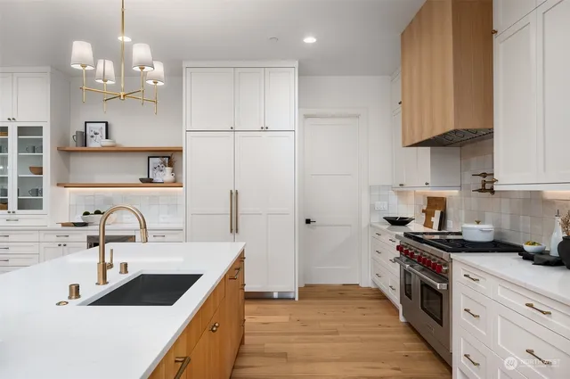 $4,648,800 | 1588 102nd Avenue Northeast, Bellevue, WA 98004