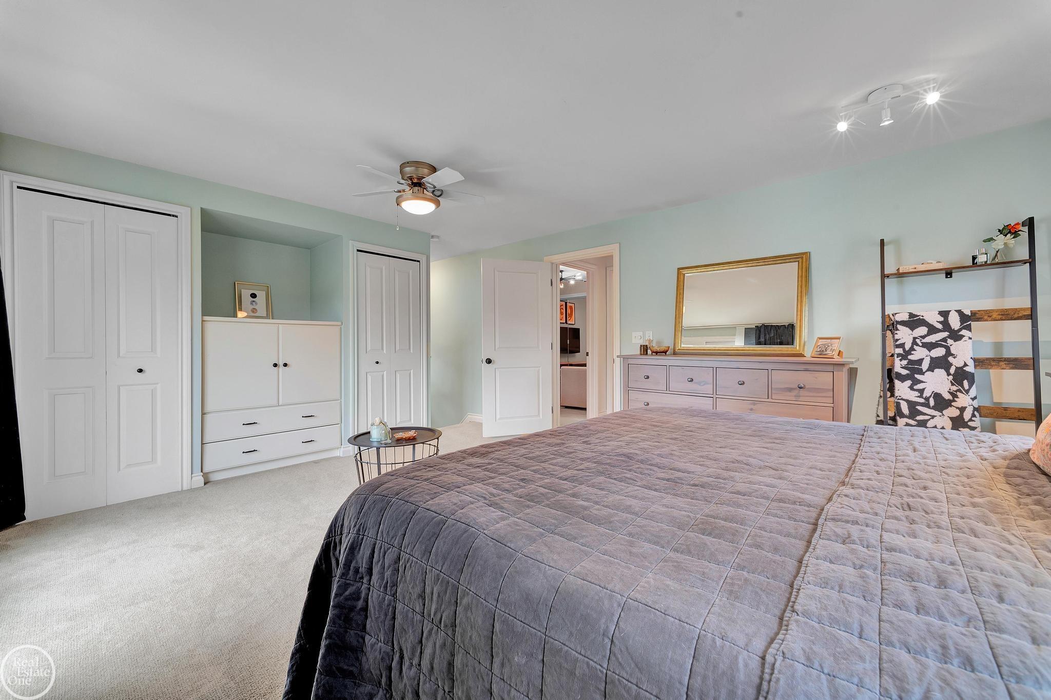 951 Hampton Road Grosse Pointe Woods, MI 48236 - Photo 31 of 85