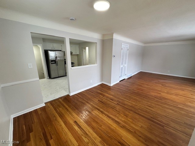 4384 Adrian Road Cleveland, OH 44121 - Photo 4 of 22
