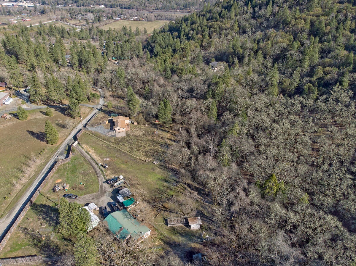900 Schieffelin Gulch Road Gold Hill, OR 97525 - Photo 33 of 33 31