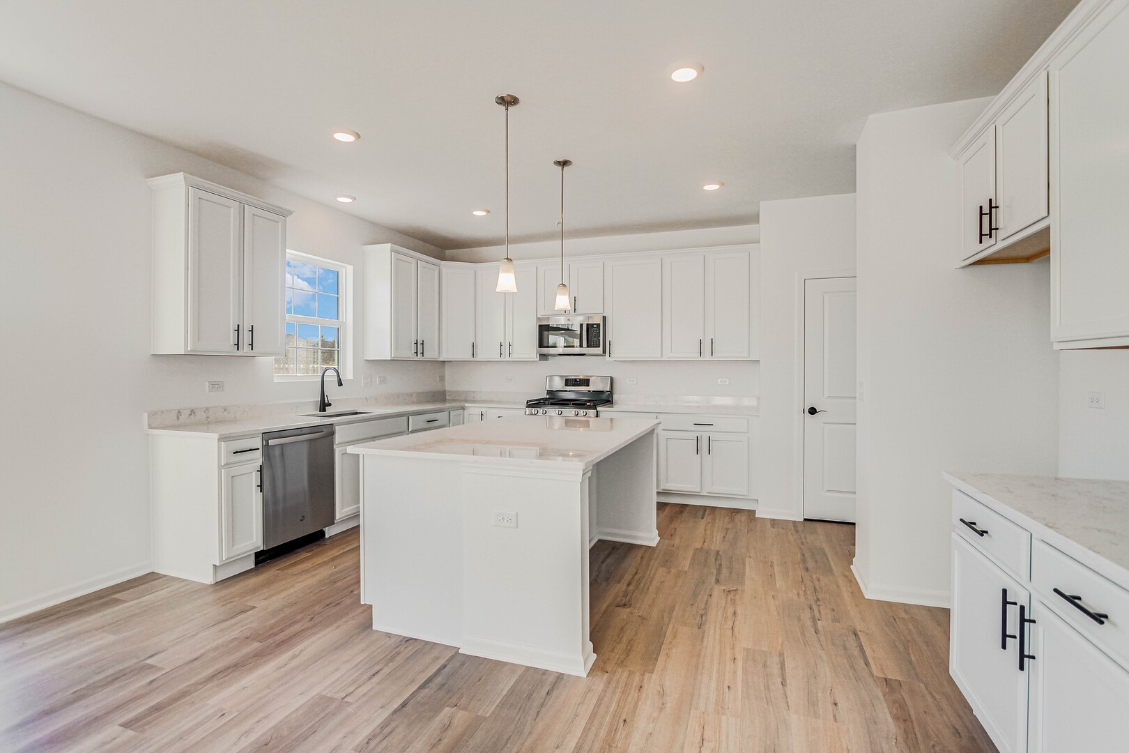 10793 Chadsey Road Huntley, IL 60142 - Photo 15 of 30