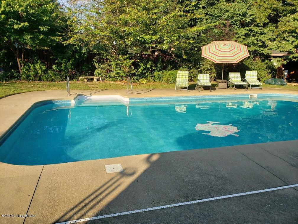 3509 River Bluff Road Prospect, KY 40059 - Photo 34 of 38 Pool