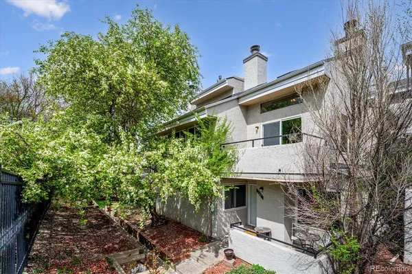 $325,000 | 1820 Newland Court, Unit 205, Lakewood, CO 80214