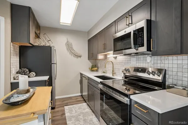 $325,000 | 1820 Newland Court, Unit 205, Lakewood, CO 80214