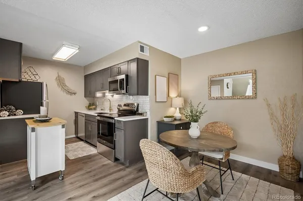 $325,000 | 1820 Newland Court, Unit 205, Lakewood, CO 80214