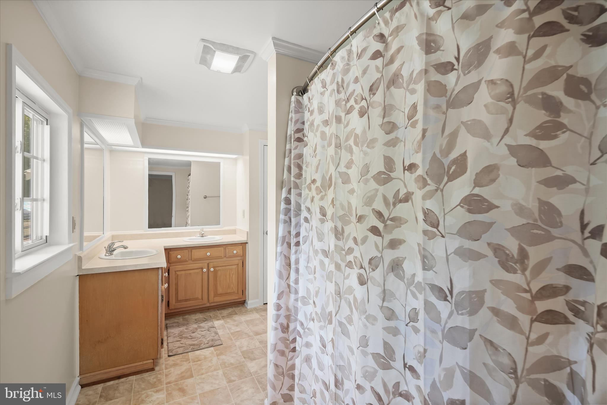 3325 Allday Road Huntingtown, MD 20639 - Photo 23 of 77 Primary Bath