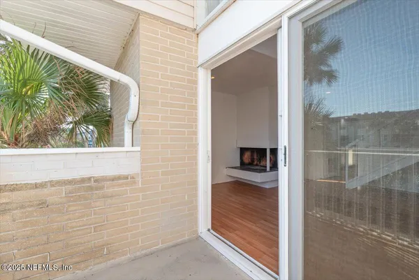 $400,000 | 901 Ocean Boulevard, Unit 25, Atlantic Beach, FL 32233