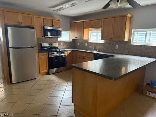 $2,350 | 15 Diamond Drive, Lake Hopatcong, NJ 07849