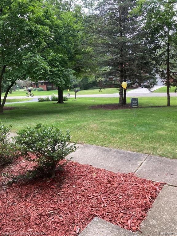 27860 Peppermill Road Farmington Hills, MI 48331 - Photo 28 of 28