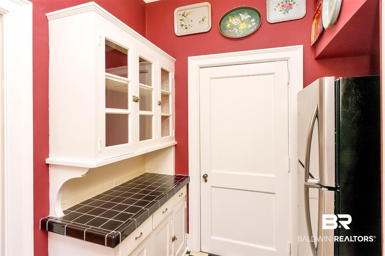350 McDonald Avenue Mobile, AL 36604 - Photo 12 of 47