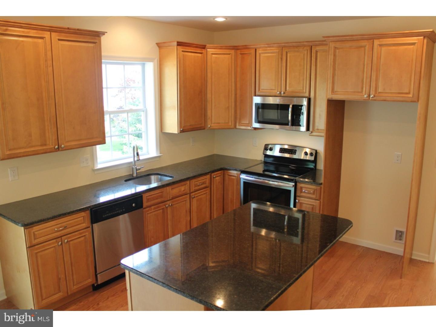 2018 Hilltop Road Bethlehem, PA 18015 - Photo 4 of 8 Kitchen