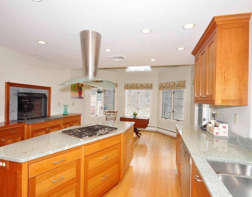 8 South Meadow Ridge, Unit 8 Concord, MA 01742 - Photo 6 of 24 Gallery Image 6