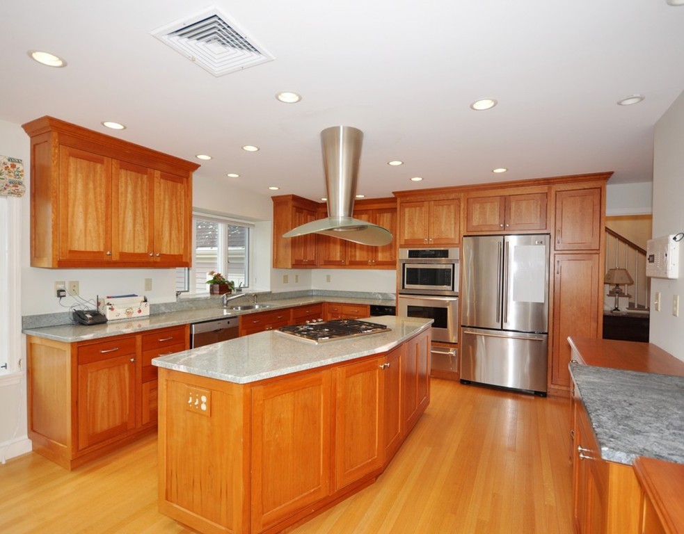 8 South Meadow Ridge, Unit 8 Concord, MA 01742 - Photo 8 of 24 Gallery Image 8