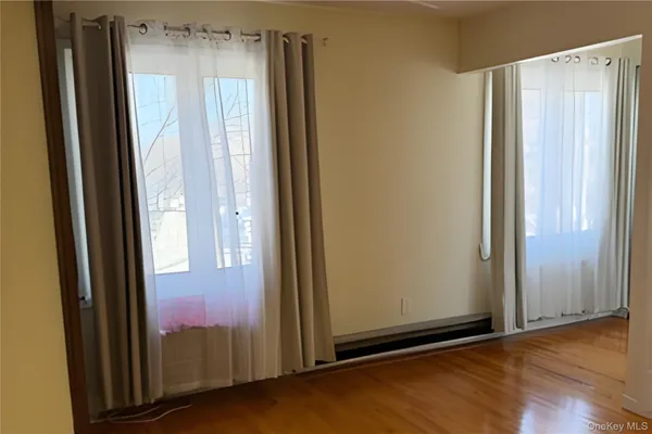 $3,000 | 209-16 23rd Avenue | Bay Terrace