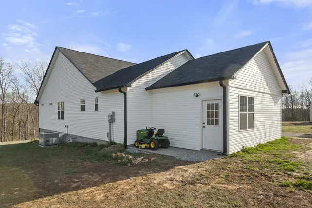 a view of backyard of house