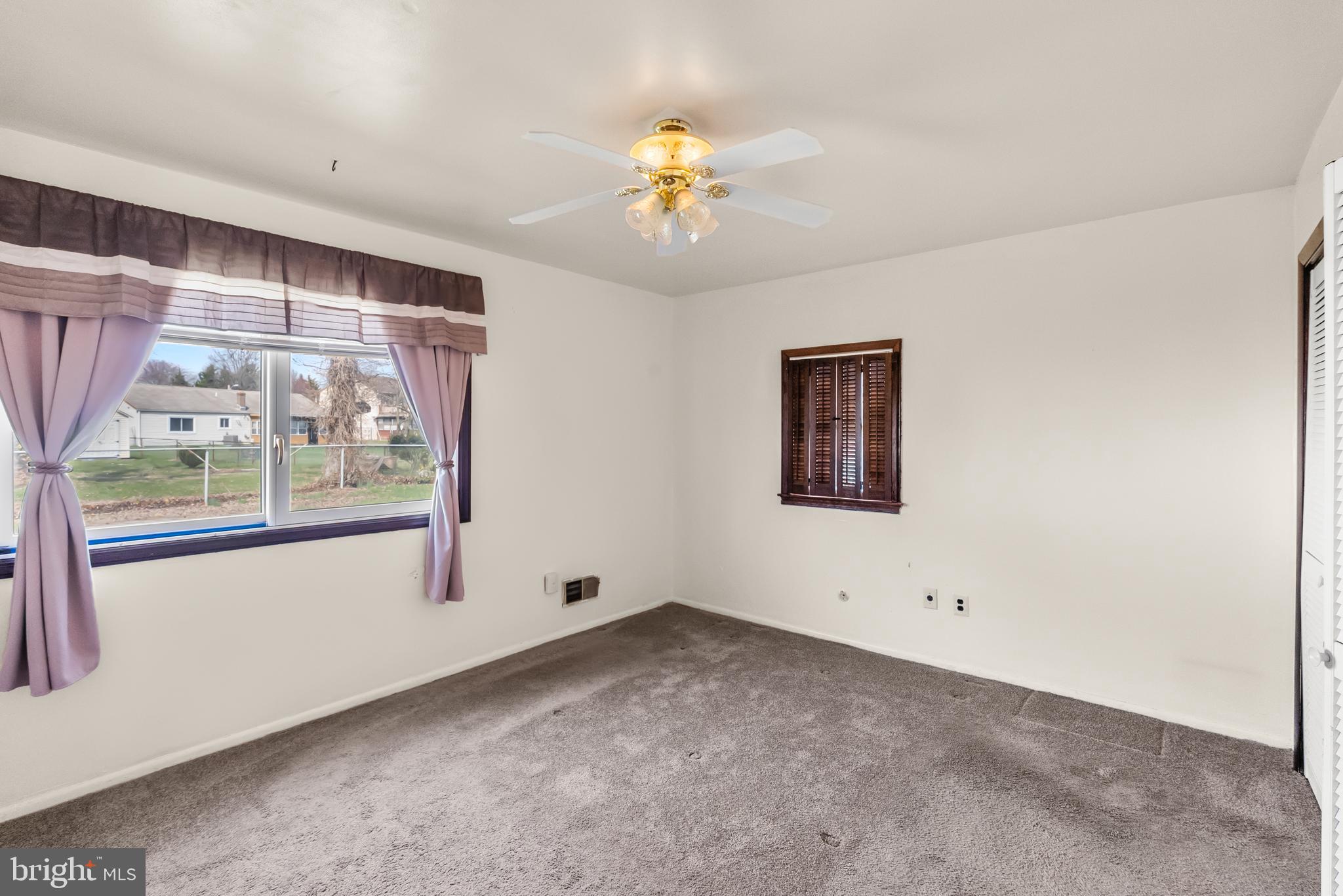 116 Lotus Lane Carneys Point, NJ 08069 - Photo 11 of 23