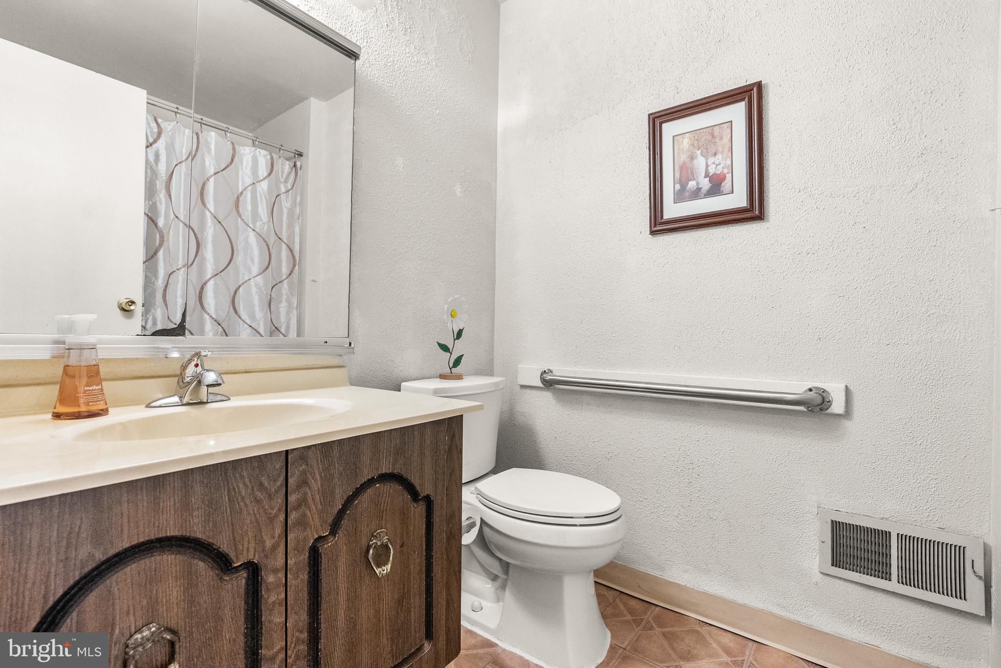 116 Lotus Lane Carneys Point, NJ 08069 - Photo 15 of 23