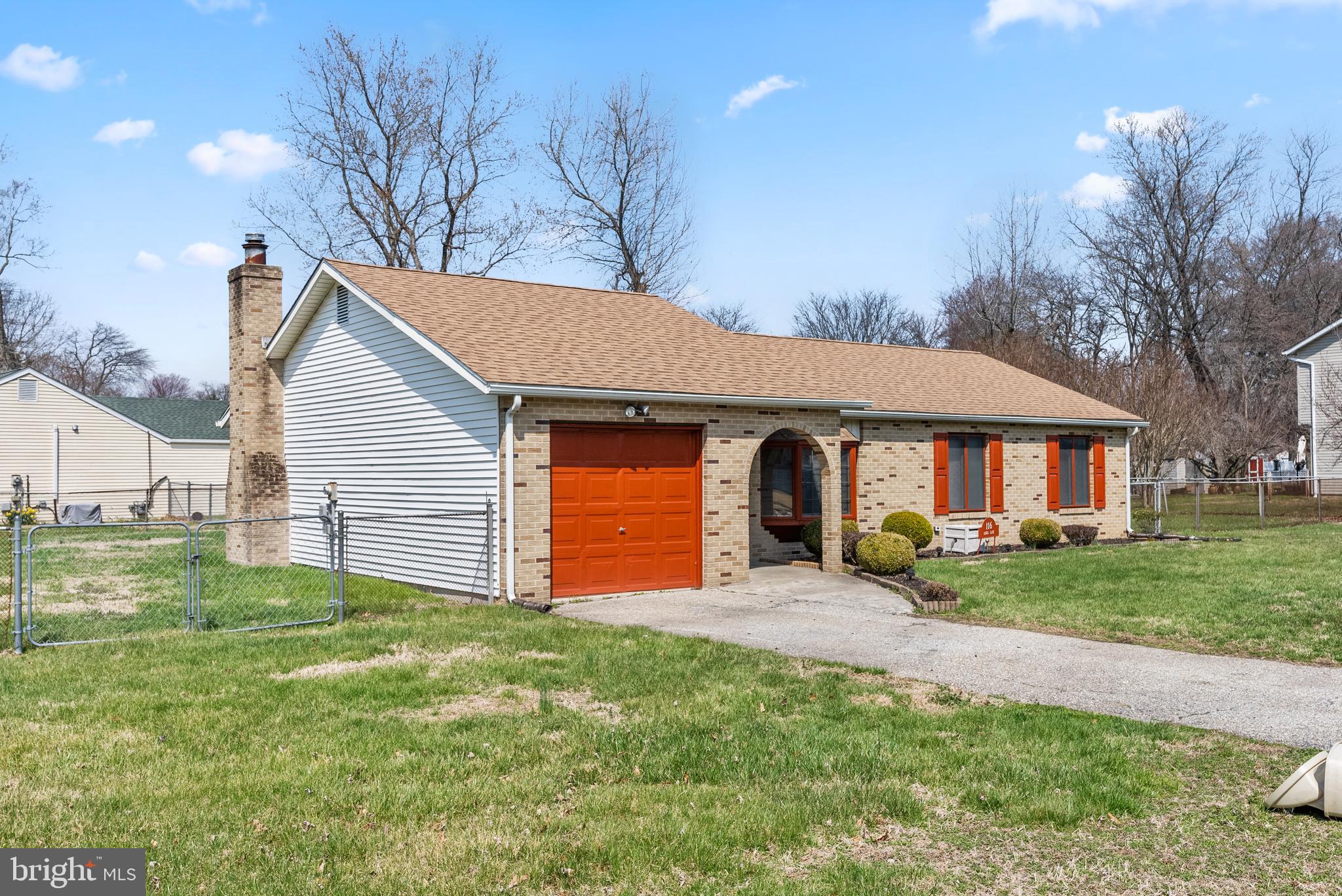 116 Lotus Lane Carneys Point, NJ 08069 - Photo 3 of 23