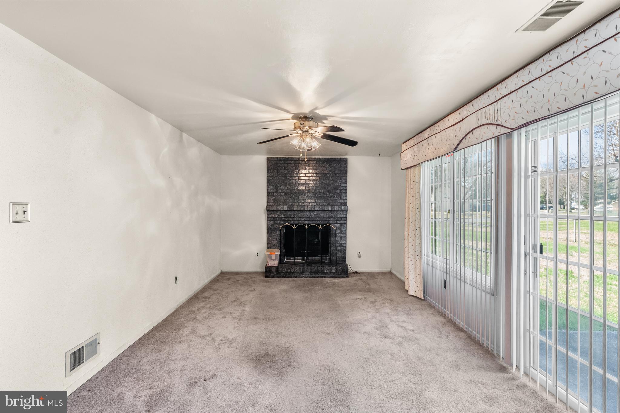 116 Lotus Lane Carneys Point, NJ 08069 - Photo 7 of 23