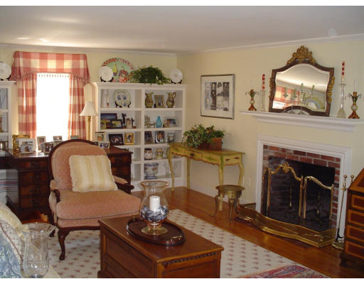 5 Joel Road Marblehead, MA 01945 - Photo 3 of 8