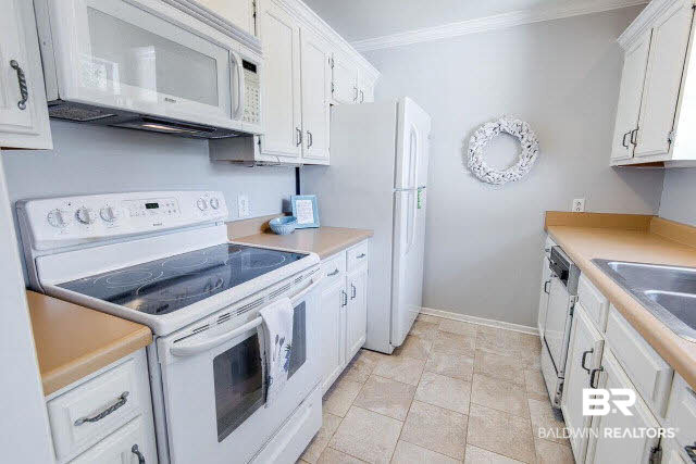 154 Orange Avenue Fairhope, AL 36532 - Photo 15 of 24 Kitchen