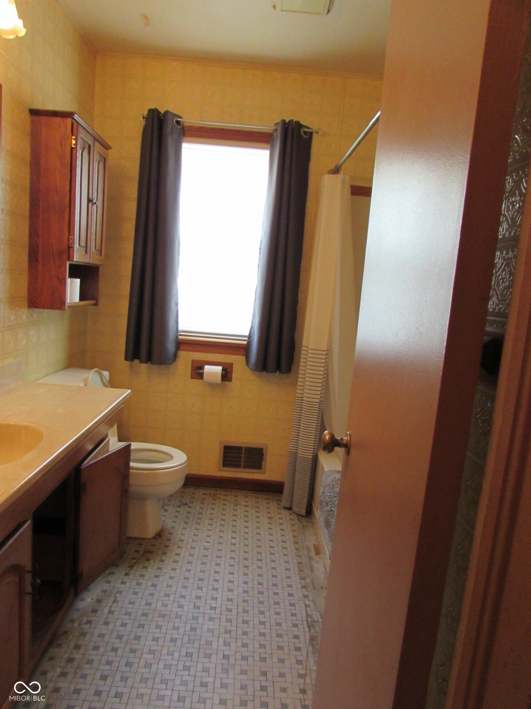 1532 Weslow Court Anderson, IN 46011 - Photo 15 of 28